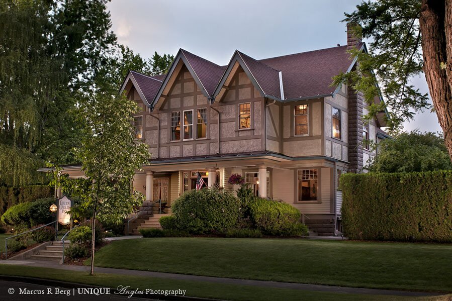 bed-and-breakfast-curb-appeal