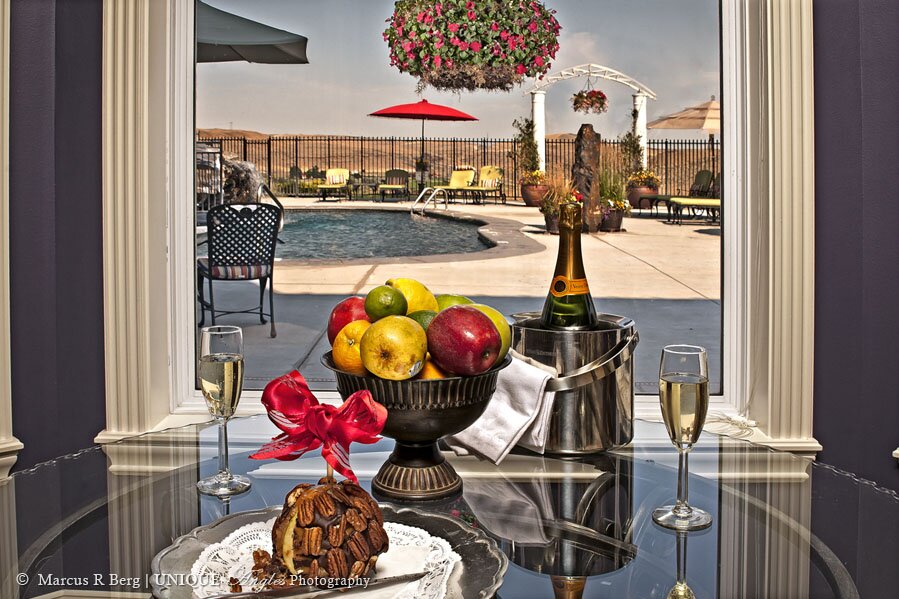 hosting-honeymooners